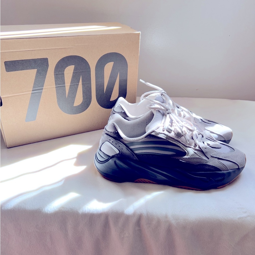 Yeezy 700